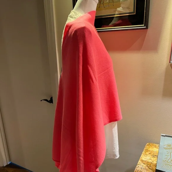 100% Cashmere Poncho/Scarf/Wrap by Claudia Nichols - Picture 1 of 8